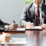 統合から分散。まるで仮想通貨じゃん。会社形態が今後変化するかも