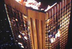 高層ビルで大火災発生 タワーリング インフェルノ オモイツキ雑感